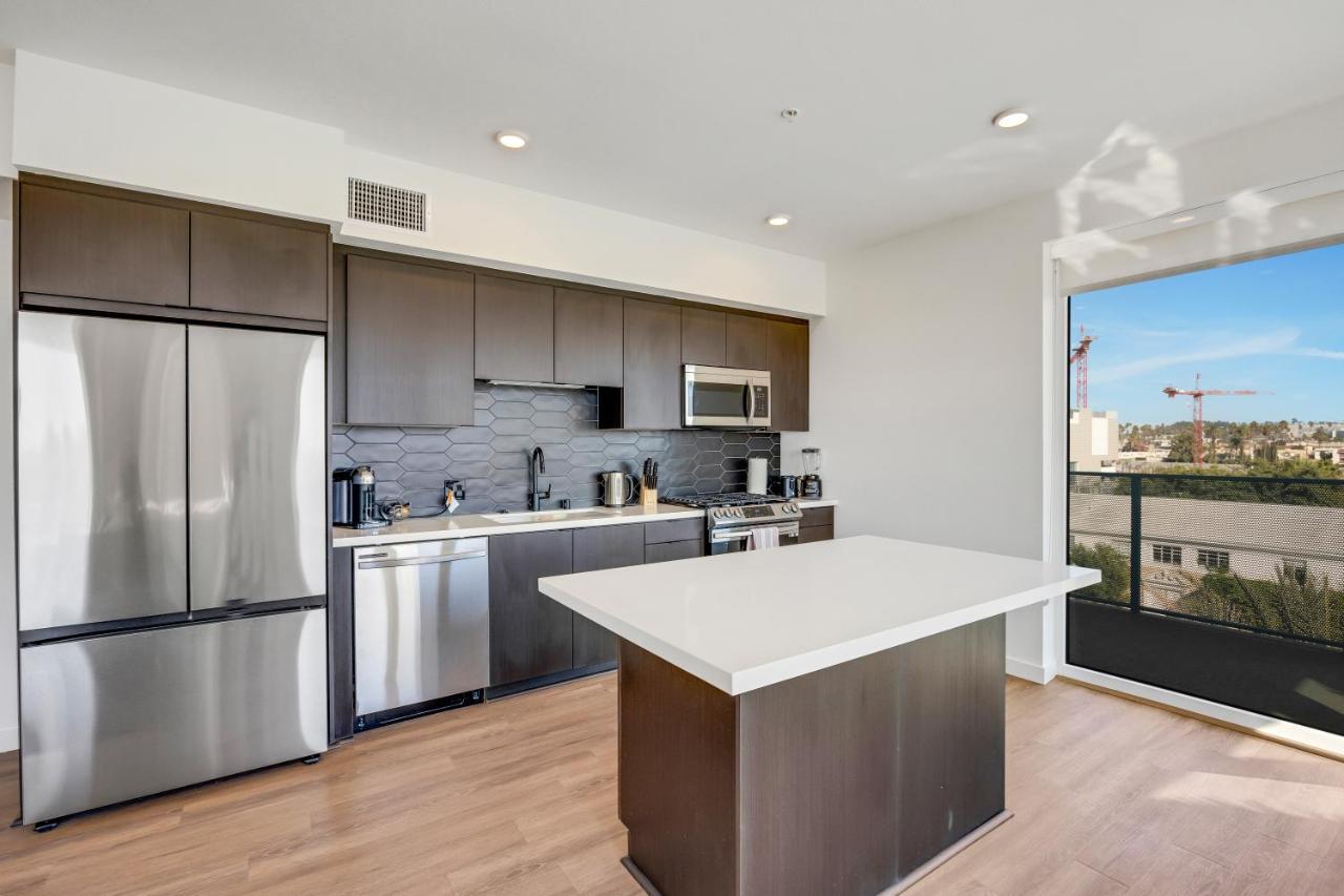 One Lux Hollywood View La Appartement